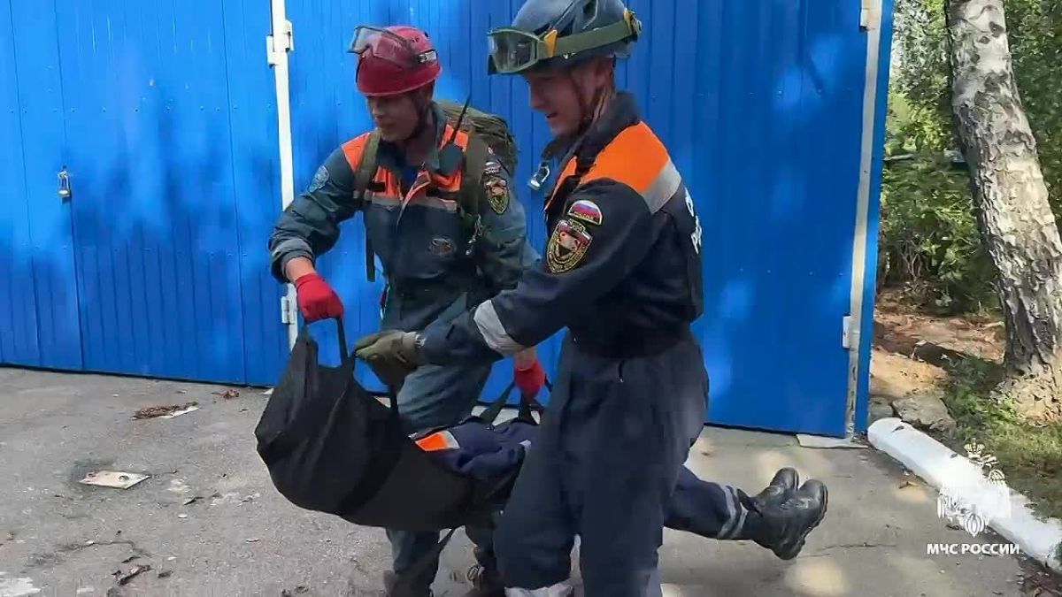 Видеохроника с места проведения командно-штабного учения МЧС Ставрополья по ликвидации последствий непогоды и аварий на объектах ЖКХ в крае