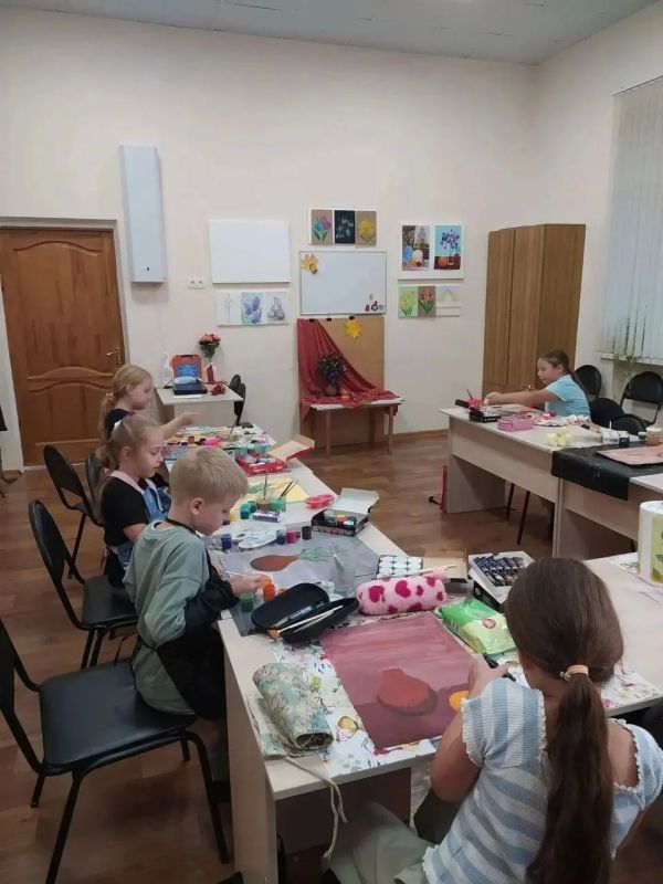 Лето не уходит бесследно - оно остаётся в детских рисунках Лето не уходит бесследно - оно остаётся в детских рисунках