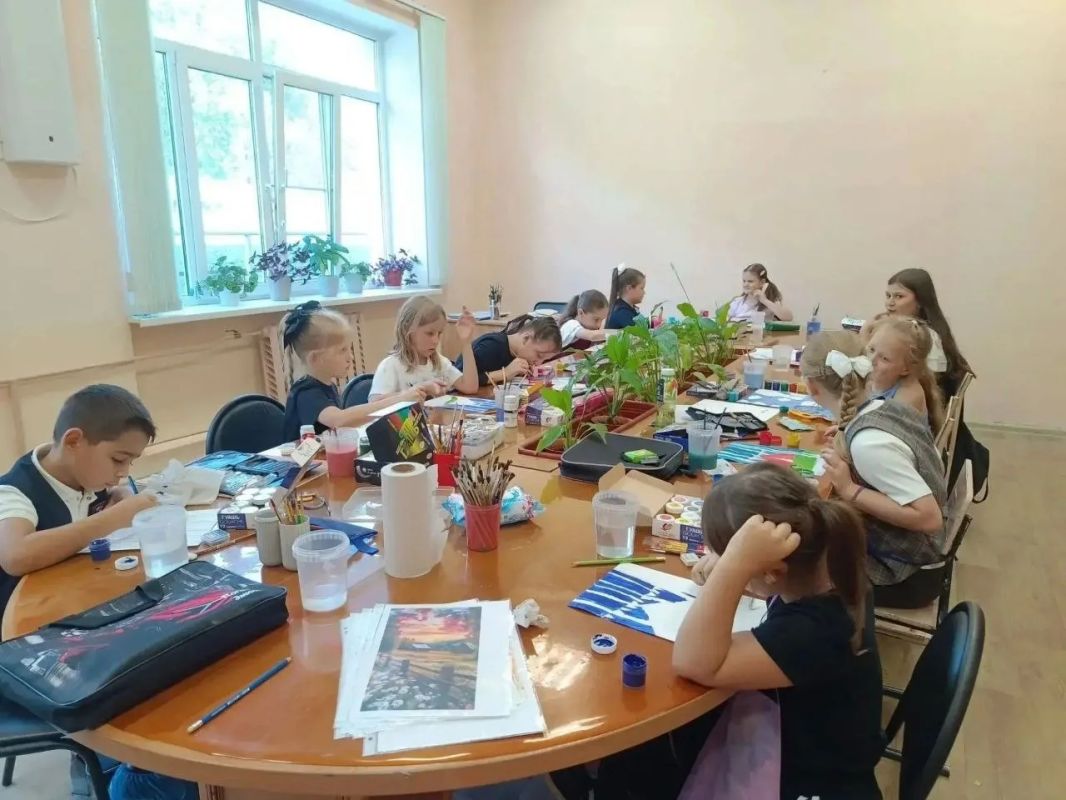 Лето не уходит бесследно - оно остаётся в детских рисунках Лето не уходит бесследно - оно остаётся в детских рисунках