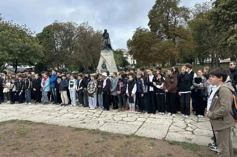 Дню города и Международному дню туризма юные пятигорчане посвятили исторический квест на открытом воздухе