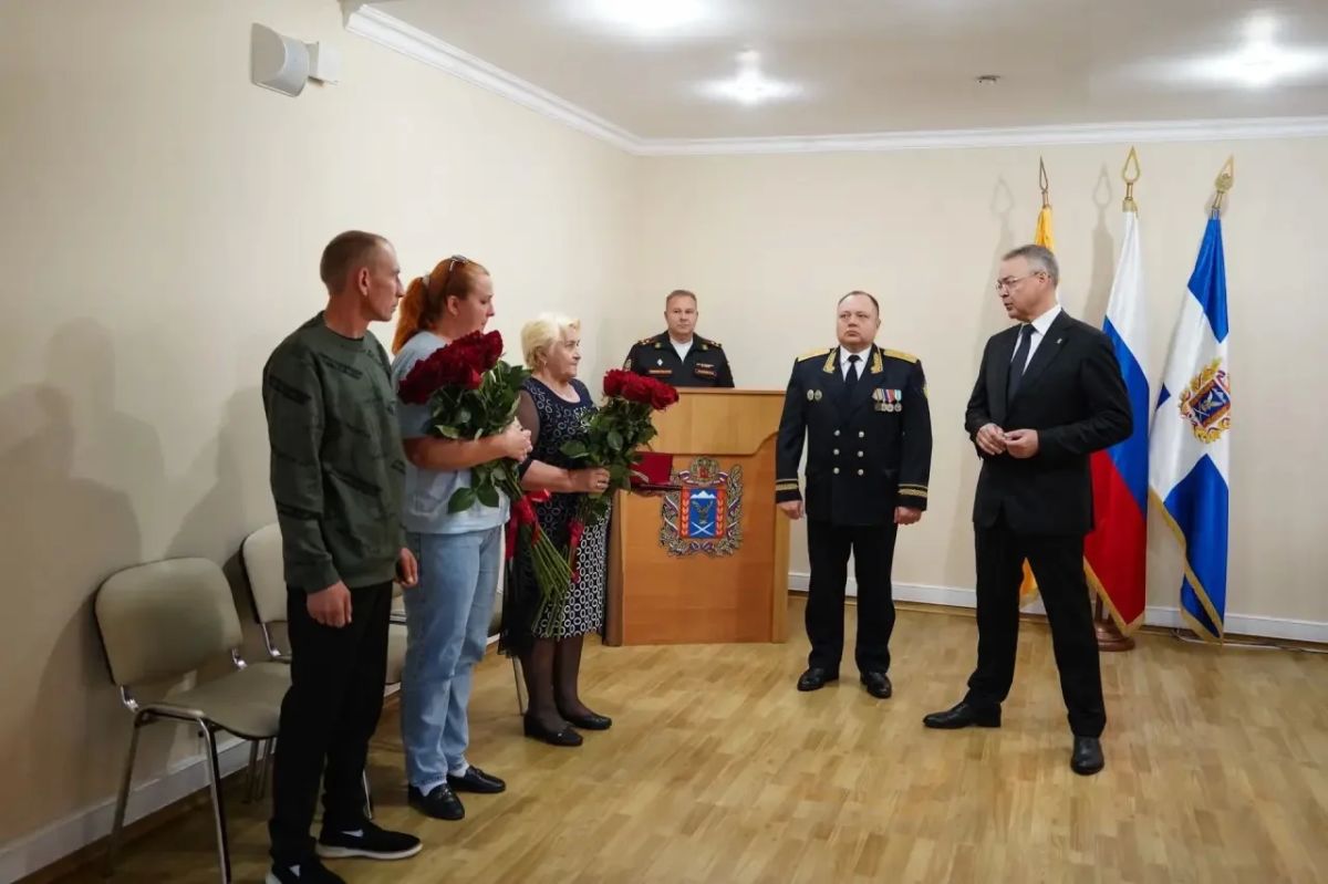 Владимир Владимиров: Наш земляк, пограничник Алексей Лавриненко Указом Президента России награжден Орденом Мужества Владимир Владимиров: Наш земляк, пограничник Алексей Лавриненко Указом Президента России награжден Орденом Мужества