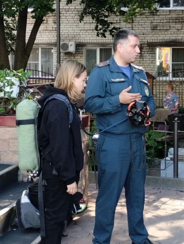Безопасность начинается с знаний Безопасность начинается с знаний