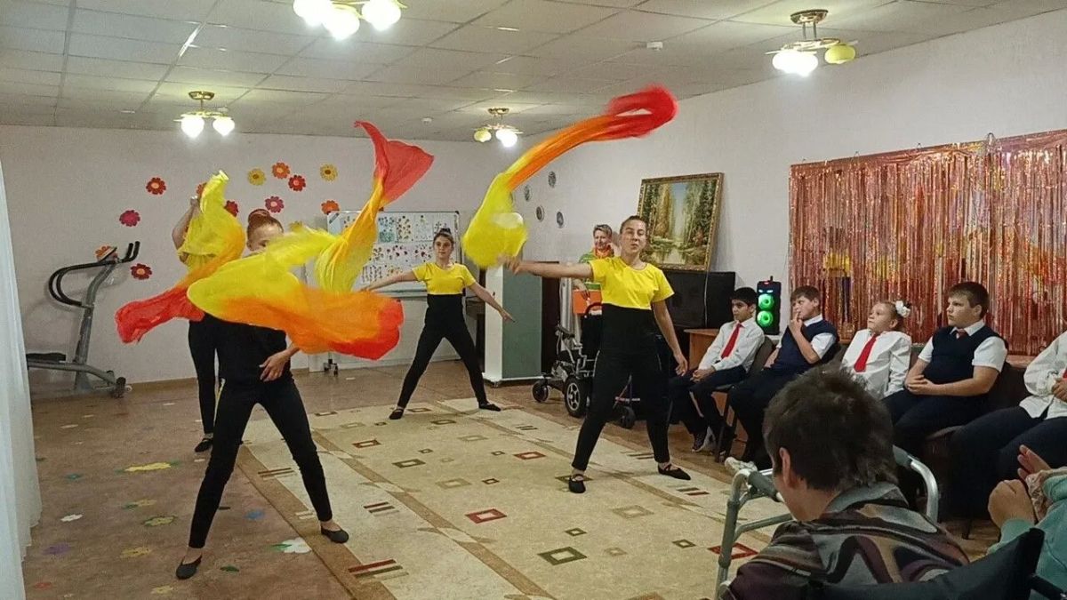 Связь поколений: праздничный концерт ко Дню пожилого человека Связь поколений: праздничный концерт ко Дню пожилого человека