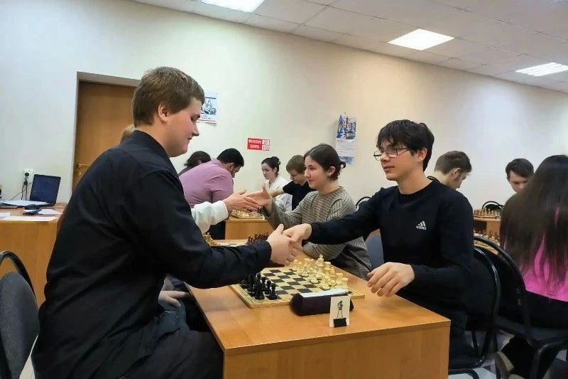 Шах и мат! Итоги традиционного студенческого городского первенства по шахматам подвели в Пятигорске Шах и мат! Итоги традиционного студенческого городского первенства по шахматам подвели в Пятигорске