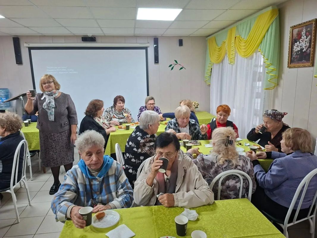 День Добра и Уважения. 30 сентября в Лермонтовском КЦСОН прошёл праздничный концерт, приуроченный к Международному дню пожилых людей и православному празднику Веры, Надежды, Любови и матери их Софии День Добра и Уважения. 30 сентября в Лермонтовском КЦСОН прошёл праздничный концерт, приуроченный к Международному дню пожилых людей и православному празднику Веры, Надежды, Любови и матери их Софии