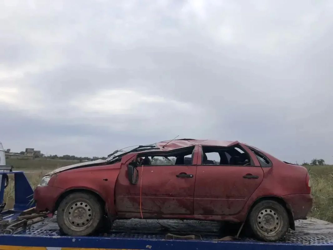 В Буденновском округе начинающий водитель допустила опрокидывание автомобиля, в результате травмированы три человека В Буденновском округе начинающий водитель допустила опрокидывание автомобиля, в результате травмированы три человека