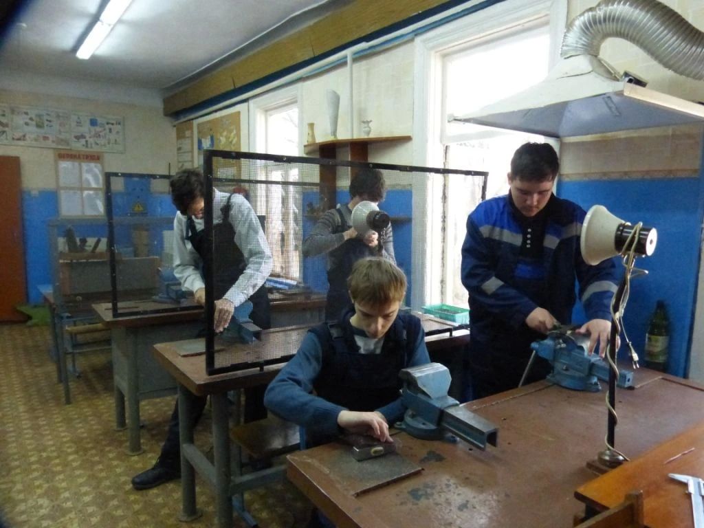 Дорогие коллеги, преподаватели и студенты Ессентукского центра реабилитации инвалидов и лиц с ограниченными возможностями здоровья!От всей души поздравляю вас с Днём среднего профессионального образования!Ваше учреждение —... Дорогие коллеги, преподаватели и студенты Ессентукского центра реабилитации инвалидов и лиц с ограниченными возможностями здоровья!От всей души поздравляю вас с Днём среднего профессионального образования!Ваше учреждение —...