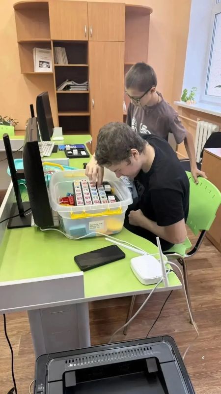 Евгений Моисеев: В Кисловодске впервые провели урок робототехники для незрячих детей Евгений Моисеев: В Кисловодске впервые провели урок робототехники для незрячих детей