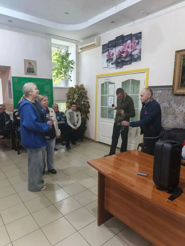 Поздравление для тех, кто дарит заботу