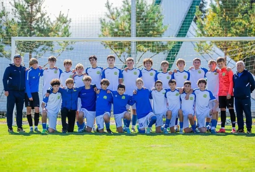 Юные футболисты из Ставрополя завоевали серебро на первенстве ЮФО и СКФО