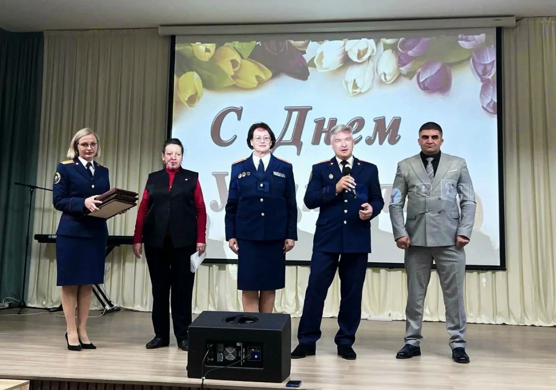 Член Президиума Национальной Ассоциации организаций ветеранов следственных органов «Союз ветеранов следствия», председатель Ставропольской региональной общественной организации «Союз ветеранов следствия» Н.В. Некрасова... Член Президиума Национальной Ассоциации организаций ветеранов следственных органов «Союз ветеранов следствия», председатель Ставропольской региональной общественной организации «Союз ветеранов следствия» Н.В. Некрасова...