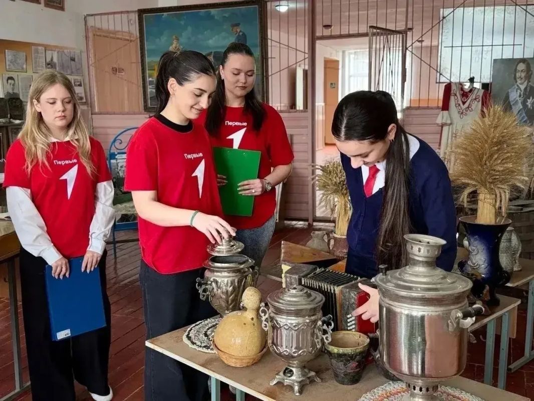Два школьных музея Ставрополья стали призёрами федерального конкурса «Военно-исторические диорамы: история в деталях–2026» Два школьных музея Ставрополья стали призёрами федерального конкурса «Военно-исторические диорамы: история в деталях–2026»