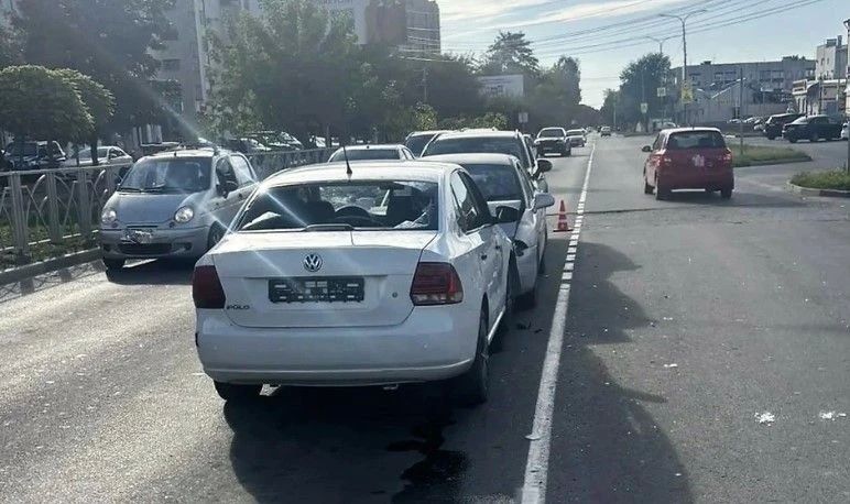 В Невинномысске водитель с признаками опьянения спровоцировал тройную аварию