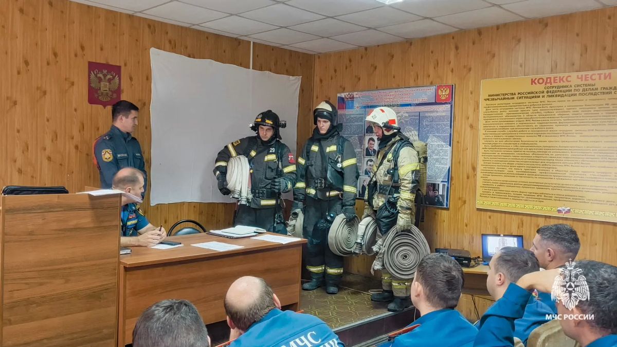 В Лермонтове прошла служебная подготовка офицерского состава МЧС Ставрополья В Лермонтове прошла служебная подготовка офицерского состава МЧС Ставрополья