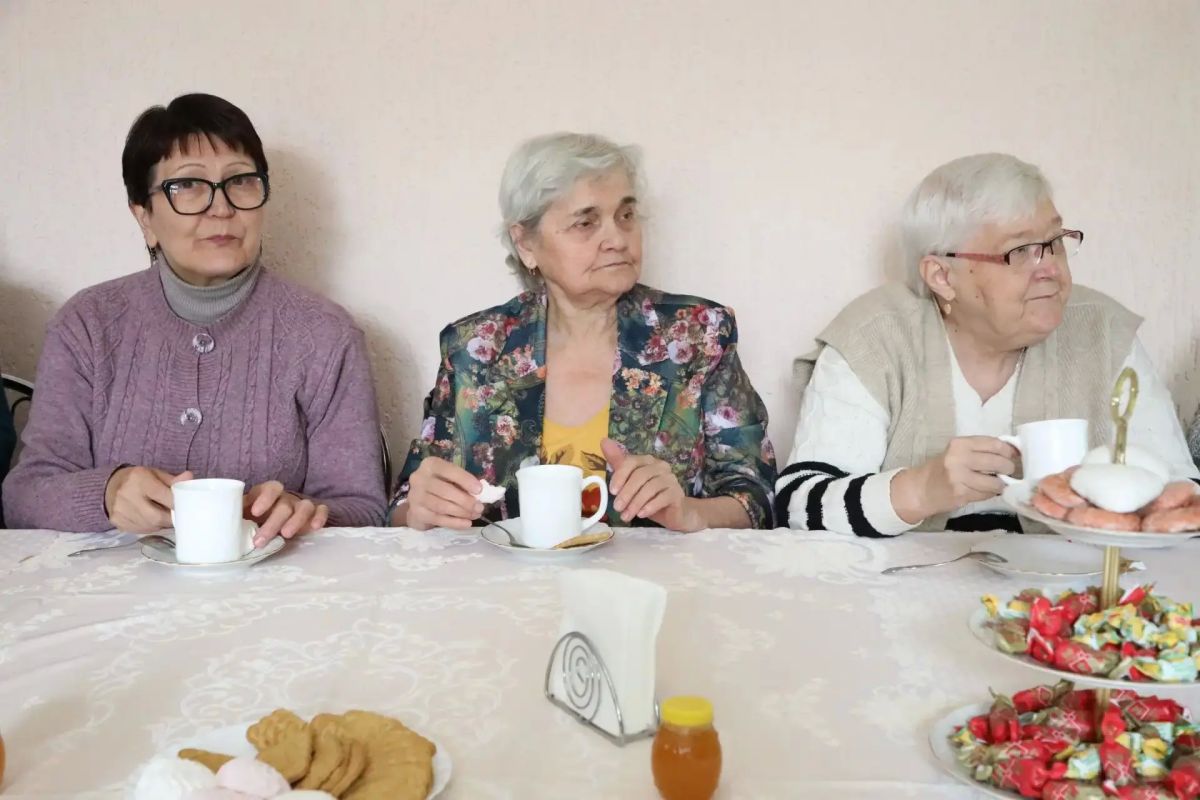 Волшебная фитотерапия: как в геронтологическом центре прогнали осеннюю хандру Волшебная фитотерапия: как в геронтологическом центре прогнали осеннюю хандру