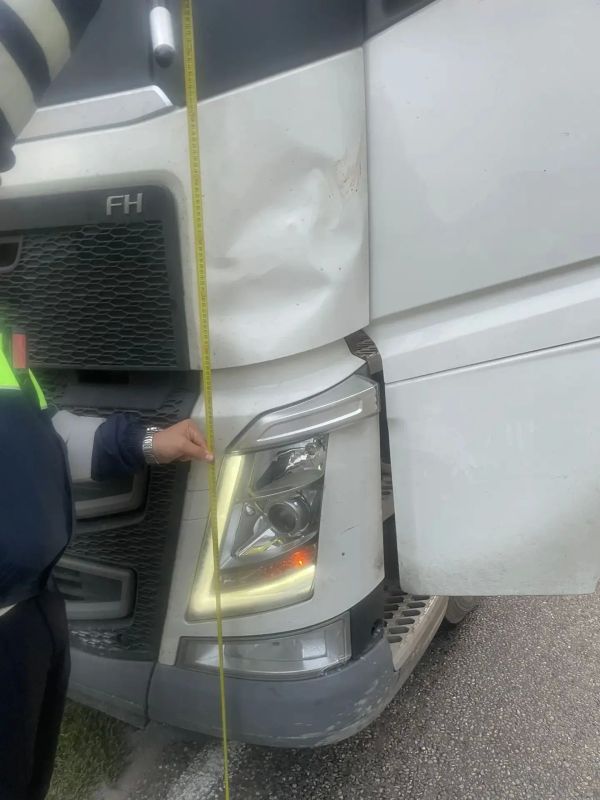 В Благодарненском округе под колесами грузовика погиб возрастной пешеход В Благодарненском округе под колесами грузовика погиб возрастной пешеход