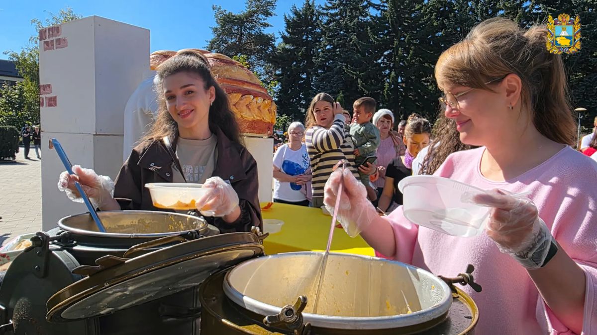 В Предгорном округе завершился благотворительный гастрономический фестиваль «Тыква-Фест» В Предгорном округе завершился благотворительный гастрономический фестиваль «Тыква-Фест»