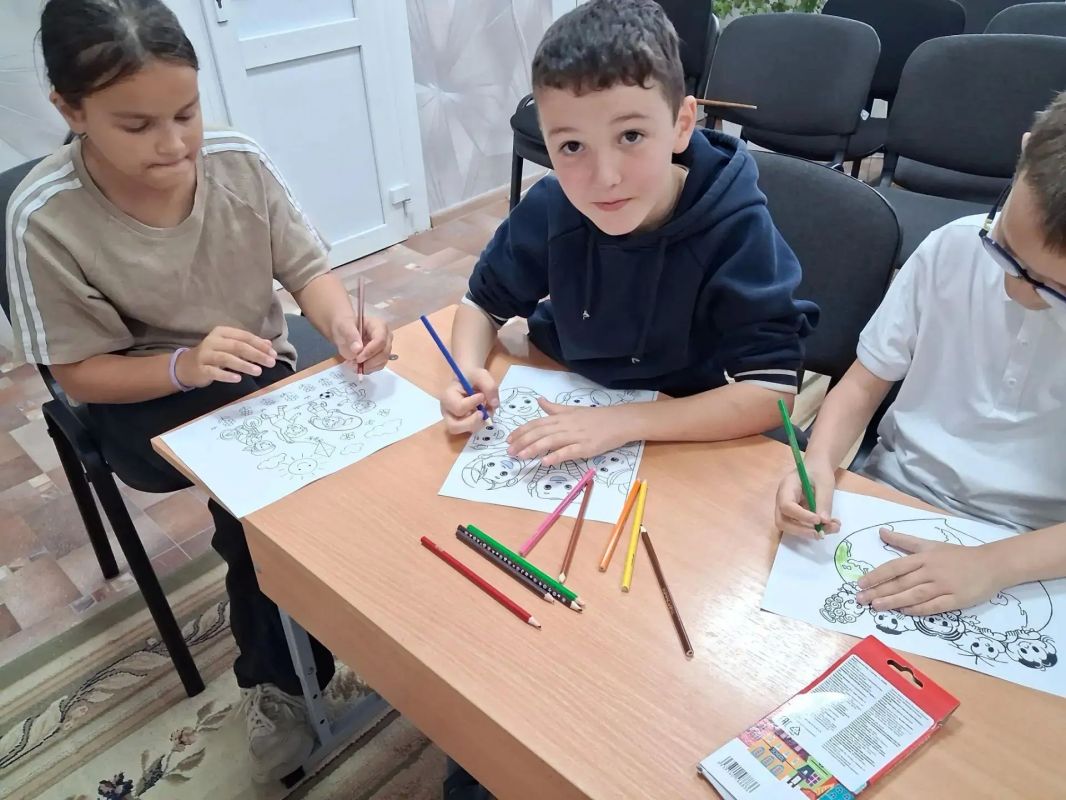 «Учимся жить в многоликом мире»: занятие в Андроповском СРЦН «Учимся жить в многоликом мире»: занятие в Андроповском СРЦН