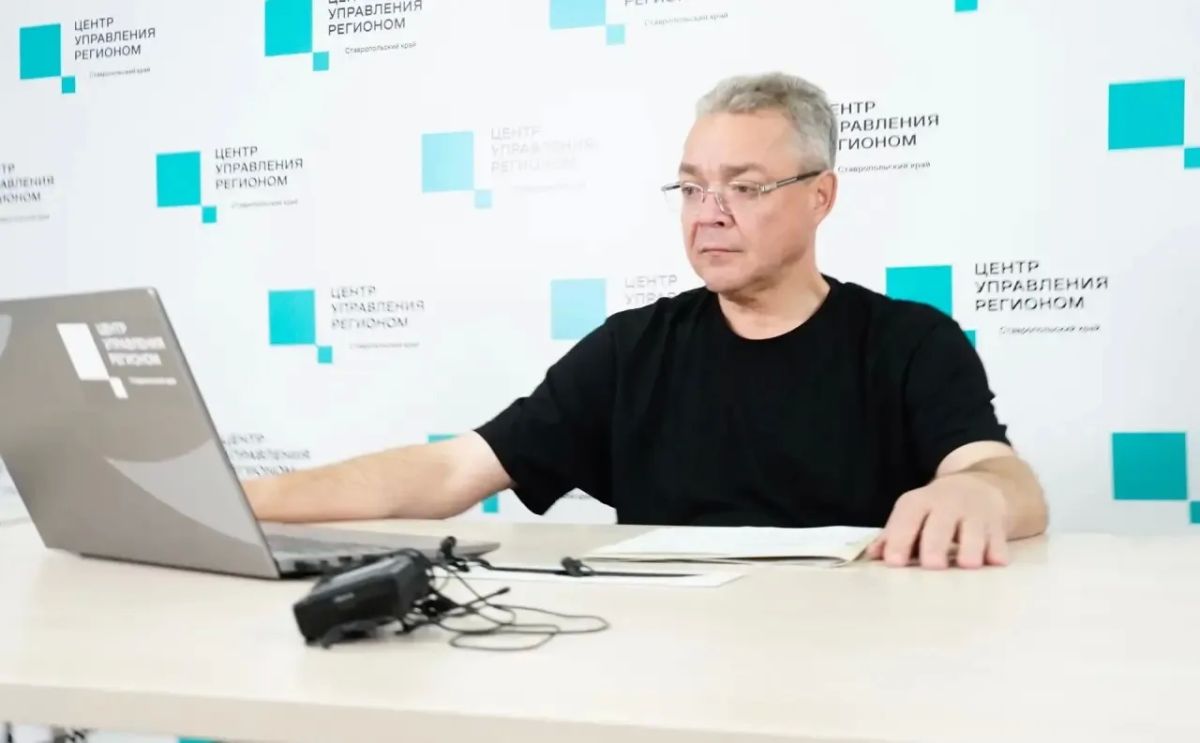 Владимир Владимиров: Уважаемые земляки! Совсем скоро начнем прямую линию в социальных сетях