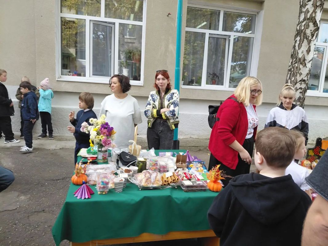 #МБОУНШN2 #ДОУ #ОсенняяЯрмарка #БлаготворительнаяЯрмарка #В_ЕдинствеНашаСила #ГодЕдинстваНародовРоссии #МБОУНШN2 #ДОУ #ОсенняяЯрмарка #БлаготворительнаяЯрмарка #В_ЕдинствеНашаСила #ГодЕдинстваНародовРоссии