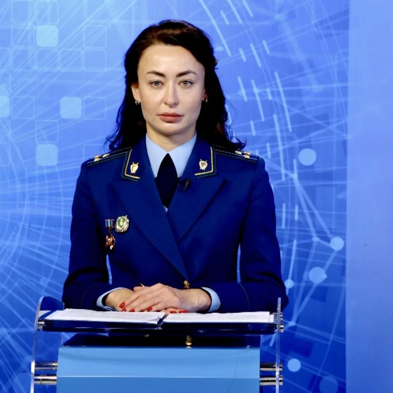 Сегодня, 15 октября, в 10:15 и 17:45 на телеканале «Свое ТВ» состоится очередной выпуск ведомственной телепередачи «Око Государево» с участием старшего помощника прокурора Ставропольского края по рассмотрению обращений и...