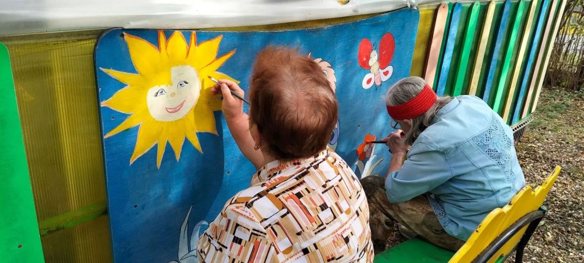 Яркие краски добра от «серебряных» волонтёров Железноводска Яркие краски добра от «серебряных» волонтёров Железноводска