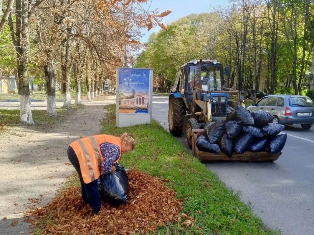 Общегородской субботник в Ессентуках пройдёт завтра, 17 октября Общегородской субботник в Ессентуках пройдёт завтра, 17 октября