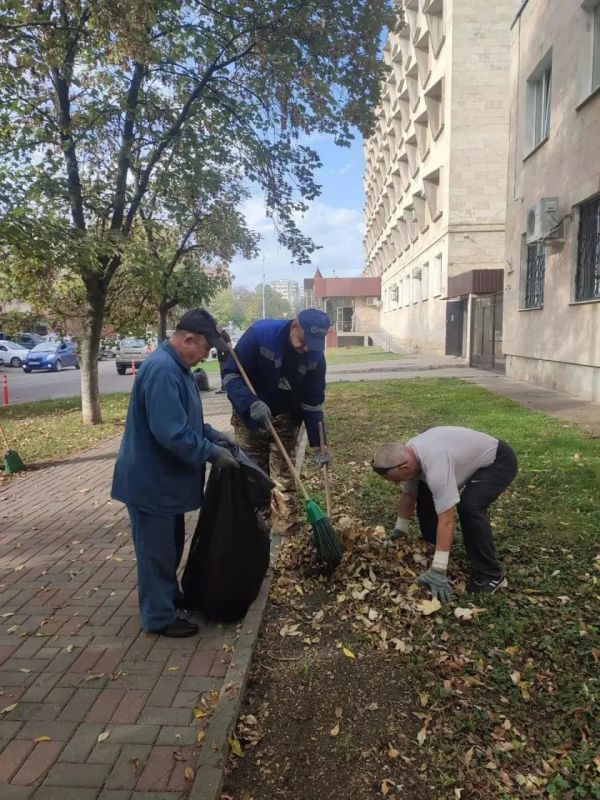 Общегородской субботник в Ессентуках пройдёт завтра, 17 октября Общегородской субботник в Ессентуках пройдёт завтра, 17 октября