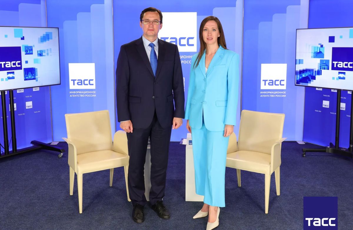 Главное из заявлений, а также фоторепортаж с пресс-конференции в Региональном информационном центре "ТАСС Кавказ" в Пятигорске, посвященной открытию крупнейшего культурного центра на Ставрополье – конгресс-центра "Россия" в... Главное из заявлений, а также фоторепортаж с пресс-конференции в Региональном информационном центре "ТАСС Кавказ" в Пятигорске, посвященной открытию крупнейшего культурного центра на Ставрополье – конгресс-центра "Россия" в...