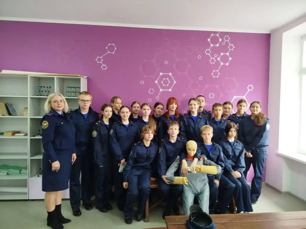 В Изобильном следователи СКР познакомили ребят с тонкостями профессии следователя-криминалиста