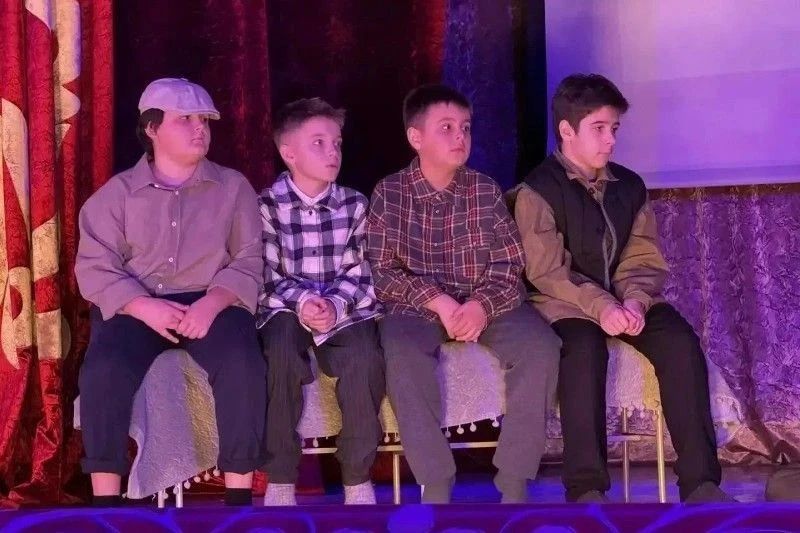 Театральный коллектив пятигорской школы №2 вышел в финал краевого фестиваля «Палитра талантов» Театральный коллектив пятигорской школы №2 вышел в финал краевого фестиваля «Палитра талантов»
