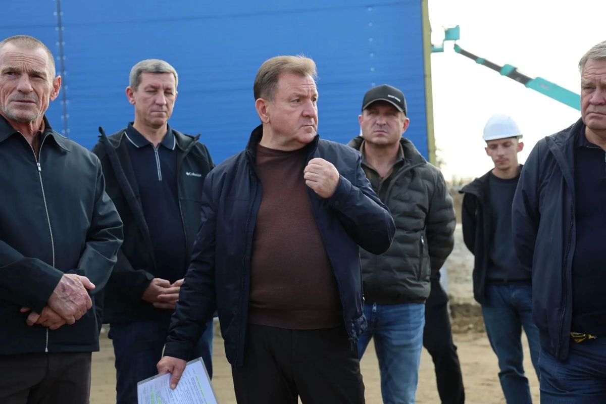 Глава Ставрополя Иван Ульянченко оценил ход строительства насосной станции на Сенгилеевском водохранилище Глава Ставрополя Иван Ульянченко оценил ход строительства насосной станции на Сенгилеевском водохранилище