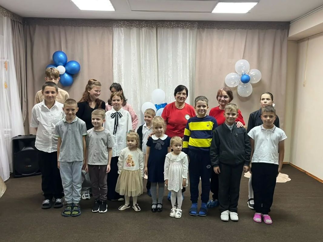 Когда поколения встречаются: в «Росинке» пели, говорили о добре и мечтали о новых проектах