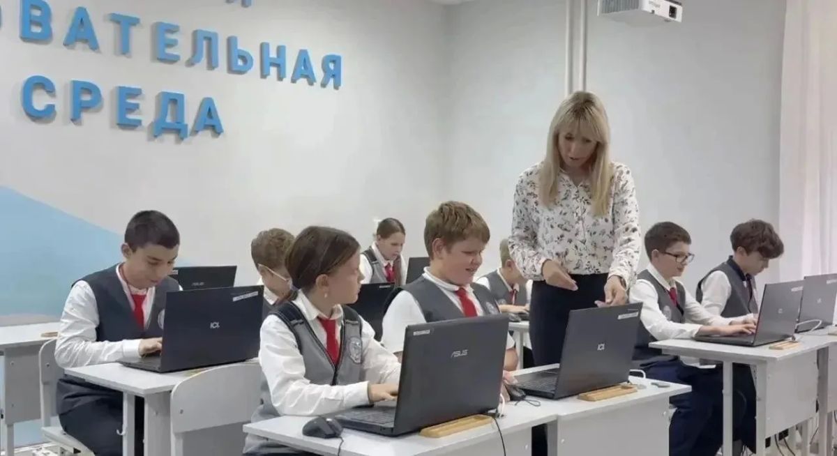 Пятигорская школа № 27 стала площадкой федерального проекта «Код будущего» Пятигорская школа № 27 стала площадкой федерального проекта «Код будущего»