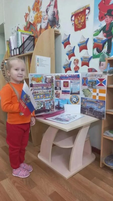«Раскрасим просторы России»: творчество в группе «Ягодка» «Раскрасим просторы России»: творчество в группе «Ягодка»