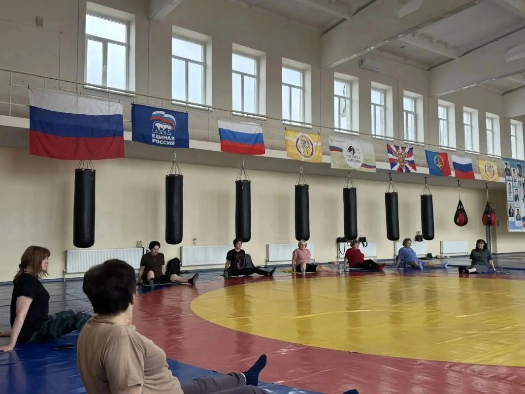 «Движение без границ»: в Андроповском центре работает программа джампинга и Айкуне для пожилых