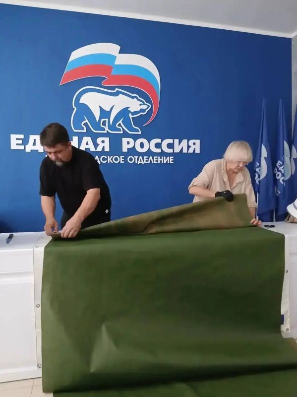 Евгений Моисеев: Более 600 тысяч лент вручную нарезали волонтёры Кисловодска для маскировочных сетей Евгений Моисеев: Более 600 тысяч лент вручную нарезали волонтёры Кисловодска для маскировочных сетей