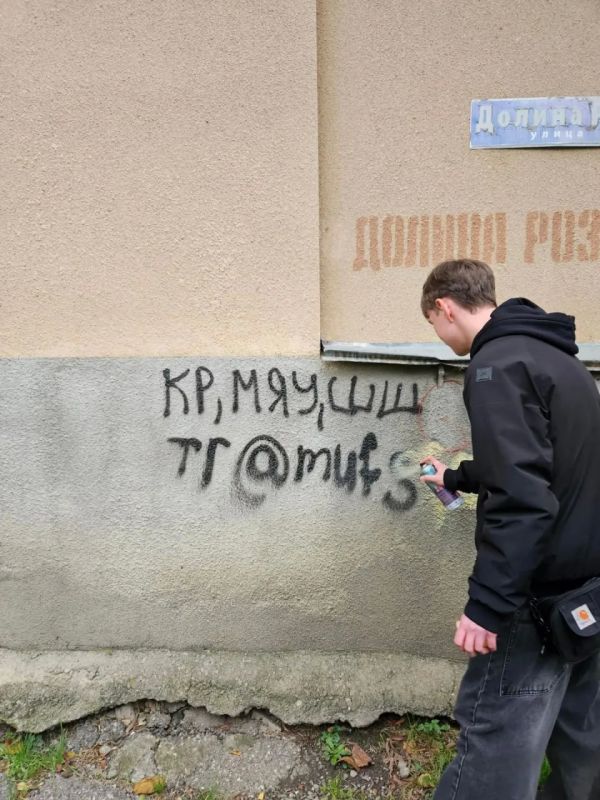 На днях в Ессентуках прошла важная акция «Трафарет» На днях в Ессентуках прошла важная акция «Трафарет»