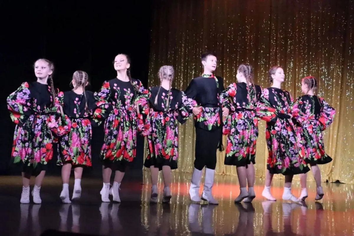 В Городском Доме Культуры Ессентуков торжественно отметили День призывника - важное событие, которое открывает новую главу в жизни молодых защитников Родины В Городском Доме Культуры Ессентуков торжественно отметили День призывника - важное событие, которое открывает новую главу в жизни молодых защитников Родины