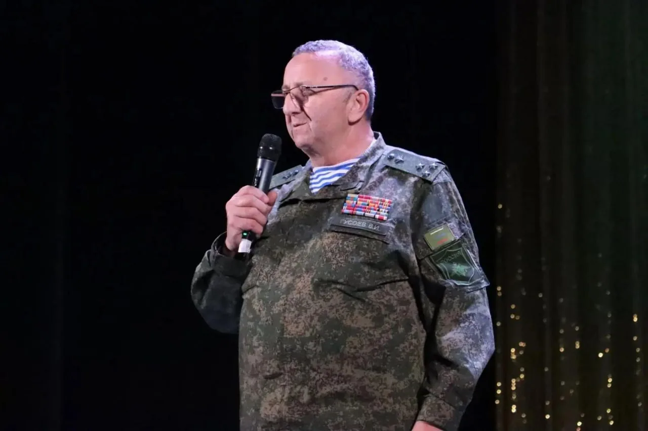 В Городском Доме Культуры Ессентуков торжественно отметили День призывника - важное событие, которое открывает новую главу в жизни молодых защитников Родины